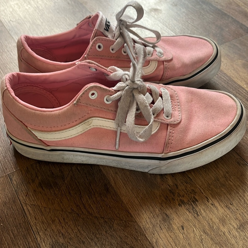 4/$20🥳 Vans girls old school shoes size 3